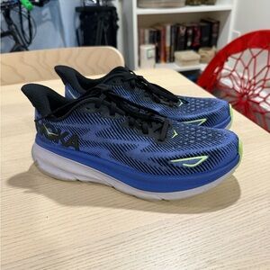 Hoka Clifton 9